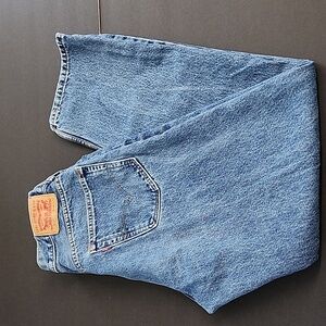 Levi's 550 Jeans. Medium blue 34 x 32 EUC